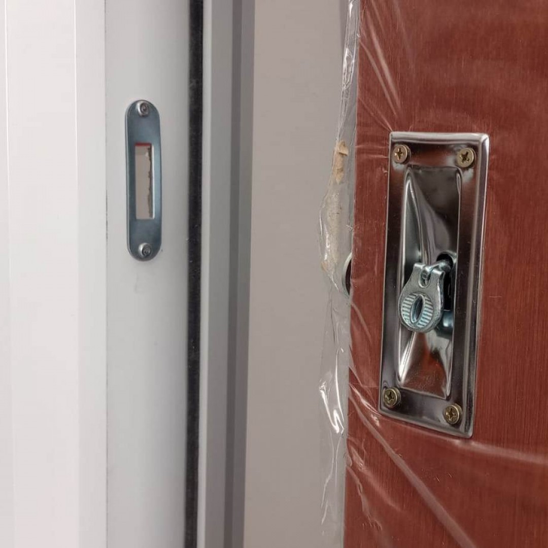 puerta-cedr-corr-70cm-lust