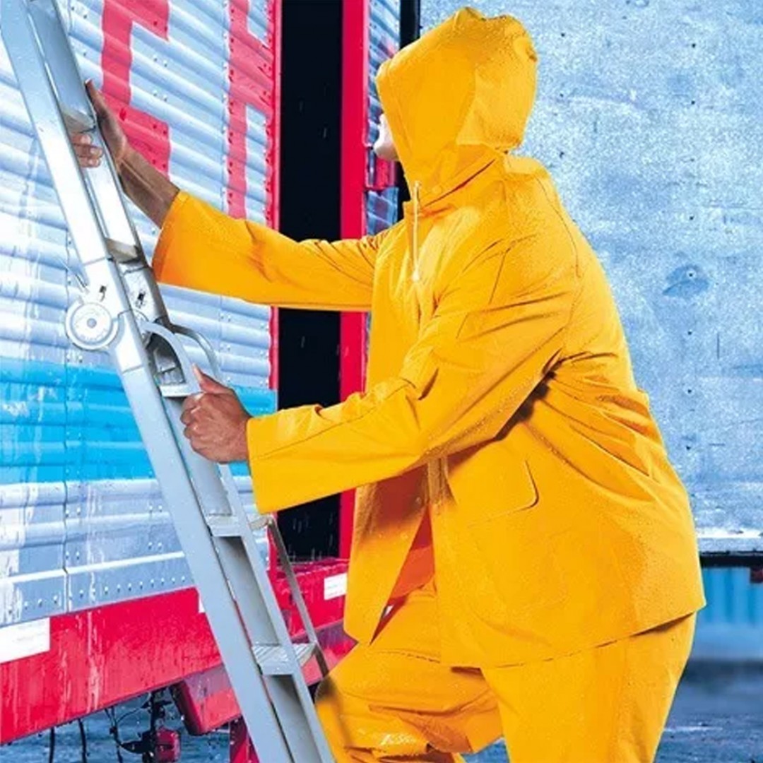abrigo-de-lluvia-amarillo